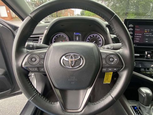 Used 2024 Toyota Camry SE FWD image 18