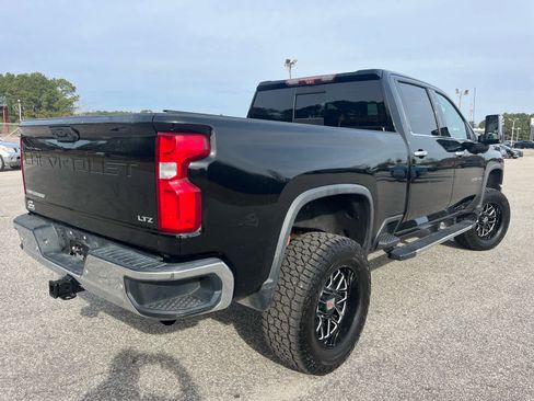 Used 2020 Chevrolet Silverado 2500 LTZ w/ LTZ Premium Package image 6