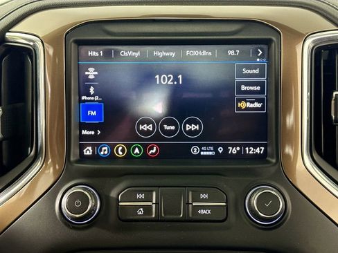 Used 2021 Chevrolet Silverado 1500 High Country w/ Technology Package AWD/4WD image 15