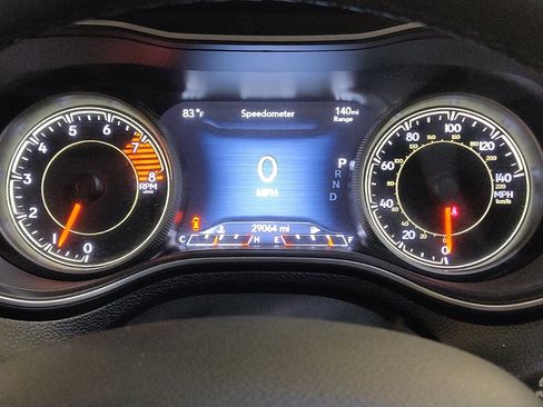 Used 2021 Jeep Cherokee Trailhawk AWD/4WD image 23