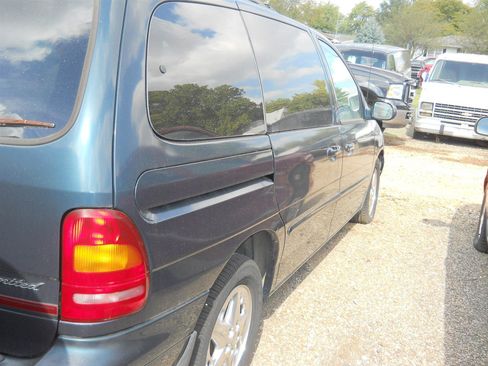 Used 1998 Ford Windstar GL image 4