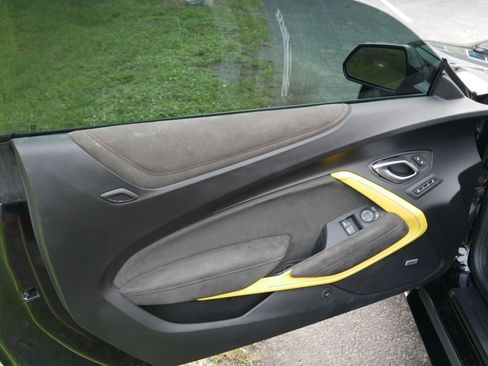 Used 2020 Chevrolet Camaro ZL1 RWD image 54