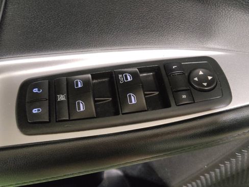 Used 2015 Dodge Journey SXT w/ Flexible Seating Group image 27