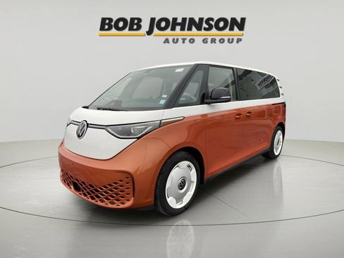 New 2025 Volkswagen ID. Buzz 1st Edition image 3