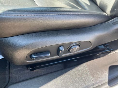 Used 2024 Chevrolet Malibu LT FWD image 11