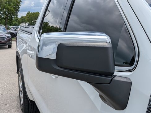 Used 2022 GMC Sierra 1500 SLE AWD/4WD image 12