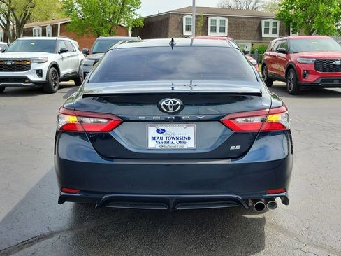 Used 2021 Toyota Camry SE image 5
