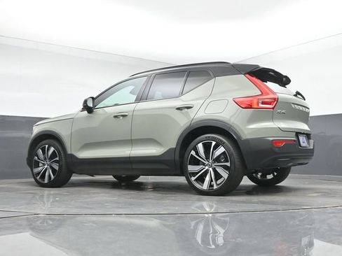 Used 2021 Volvo XC40 P8 Recharge w/ Advanced Package AWD/4WD image 15