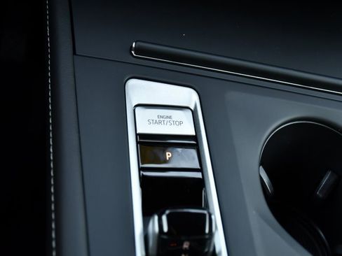 New 2026 Volkswagen Atlas Cross Sport SE image 14