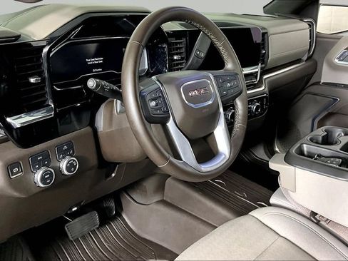 Used 2024 GMC Sierra 1500 SLE AWD/4WD image 17