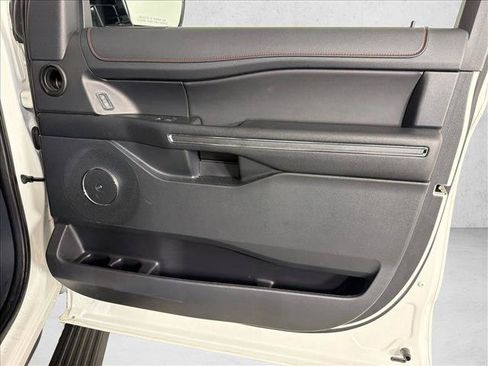 Used 2022 Ford Expedition Max Limited RWD image 16