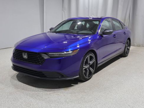 Used 2023 Honda Accord Sport image 6