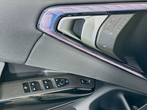 Used 2026 BMW X3 xDrive30 w/ Convenience Package image 20