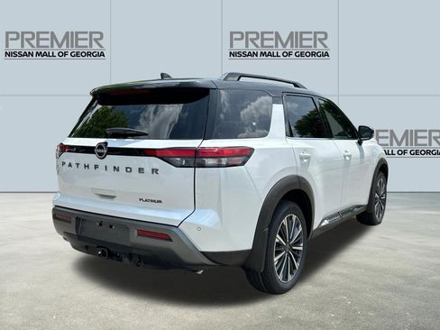 New 2026 Nissan Pathfinder Platinum FWD image 4