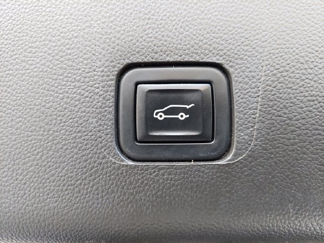Certified 2022 Chevrolet Traverse LT AWD/4WD image 10