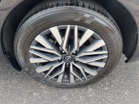 Used 2025 Nissan Altima 2.5 SV FWD image 13