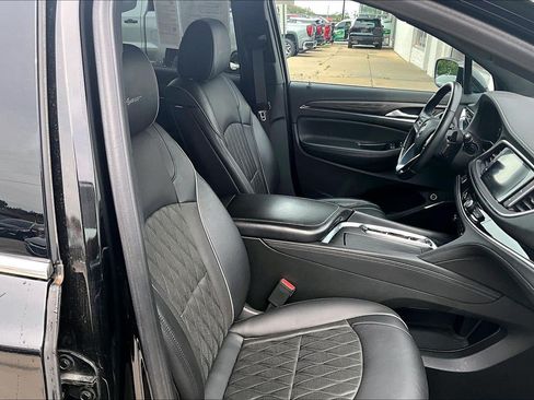 Used 2024 Buick Enclave Avenir w/ Avenir Technology Package AWD/4WD image 7