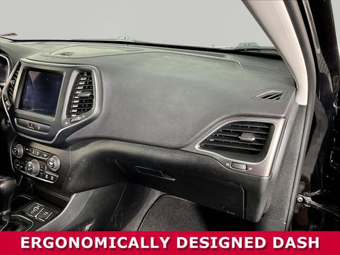 Used 2022 Jeep Cherokee Latitude Lux FWD image 24