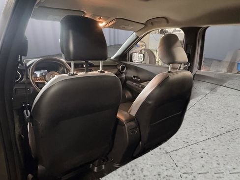 Used 2021 Nissan Kicks SR w/ SR Premium Package image 15