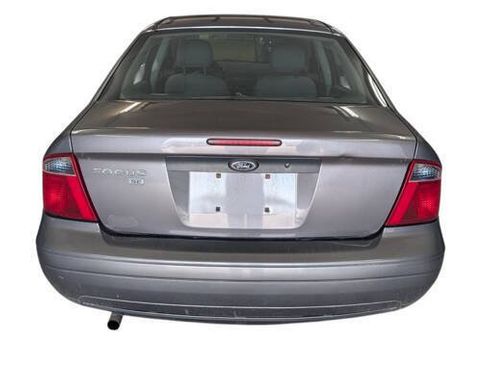 Used 2007 Ford Focus S FWD image 4