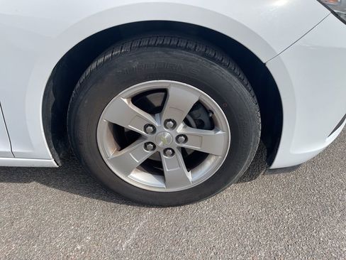 Used 2016 Chevrolet Malibu LS image 11