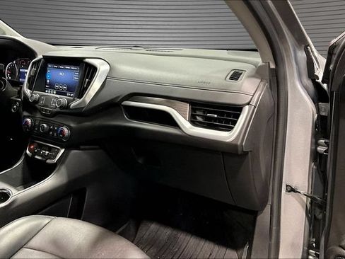 Used 2024 GMC Terrain SLT w/ LPO, Floor Liner Package FWD image 25