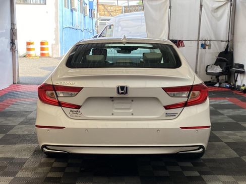Used 2021 Honda Accord Touring image 5