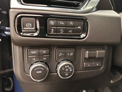 New 2026 GMC Yukon Elevation image 10