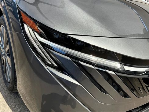 New 2026 Nissan Sentra SL FWD image 18