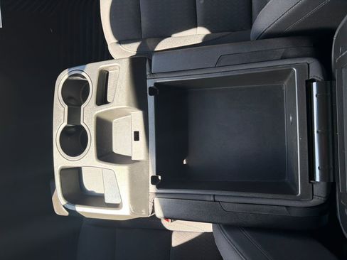 Used 2022 Chevrolet Silverado 1500 LT image 22