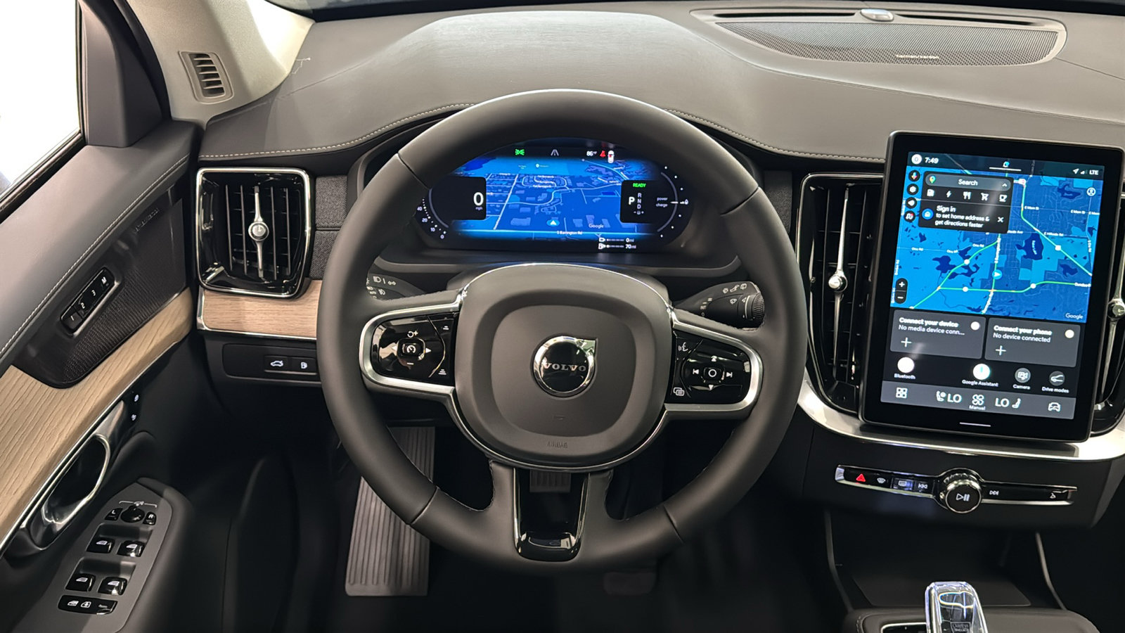 New 2026 Volvo XC90 T8 Plus w/ Protection Package Premier AWD/4WD image 12