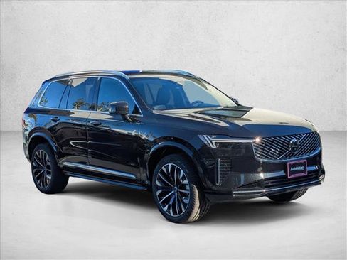 New 2026 Volvo XC90 B6 Plus w/ Protection Package image 7