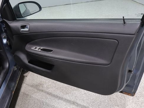 Used 2006 Chevrolet Cobalt LT w/ Preferred Equipment Group FWD image 19