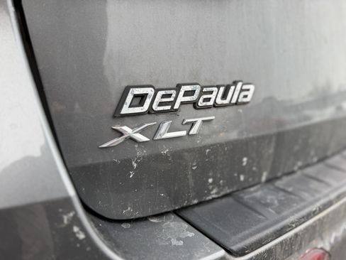 Used 2023 Ford Explorer XLT image 4