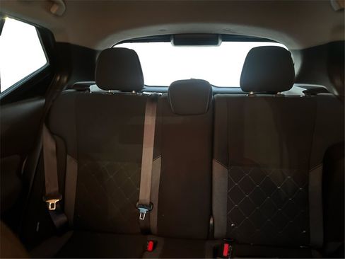 Used 2020 Nissan Kicks SV image 16