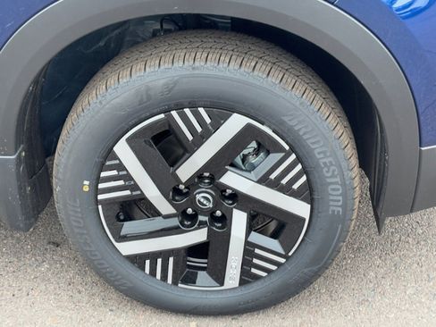 New 2026 Nissan Kicks SV image 10