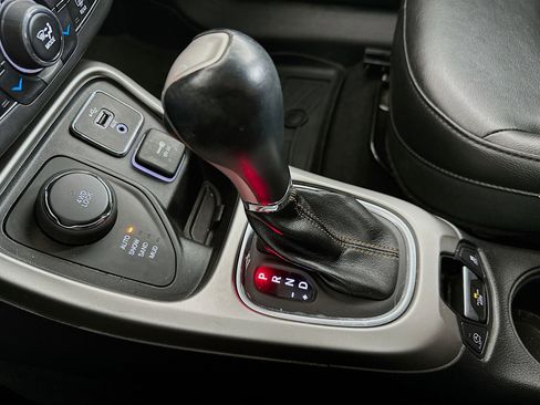 Used 2018 Jeep Compass Latitude w/ Popular Equipment Group image 25