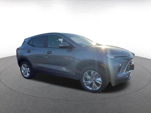 Used 2025 Buick Encore GX Preferred image 2