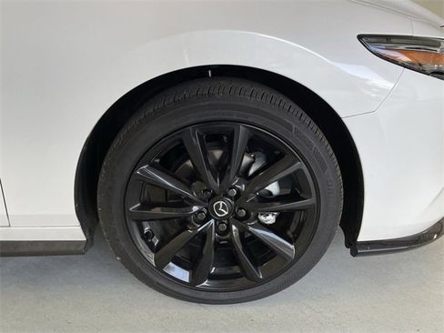 Used 2025 MAZDA MAZDA3 Hatchback w/ Appearance Package image 14