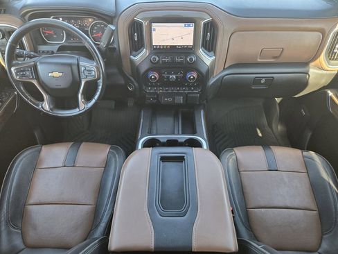 Used 2022 Chevrolet Silverado 2500 High Country w/ Technology Package AWD/4WD image 28