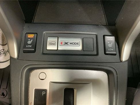 Used 2018 Subaru Forester 2.5i Premium w/ All-Weather Package image 38