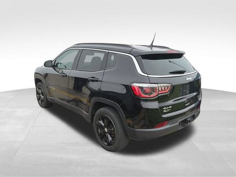 Used 2019 Jeep Compass Latitude w/ Cold Weather Group AWD/4WD image 8