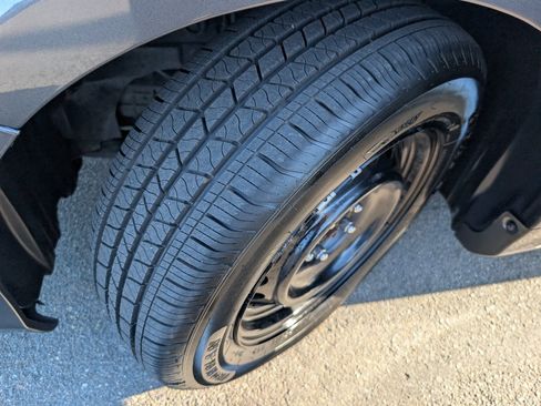 Used 2012 Toyota Camry LE FWD image 21