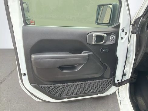 Used 2025 Jeep Gladiator Sport AWD/4WD image 20
