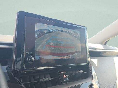 Used 2024 Toyota Corolla LE FWD image 17