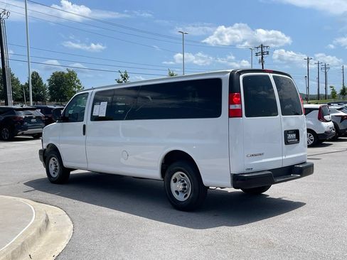 Used 2024 Chevrolet Express 3500 LS RWD image 5