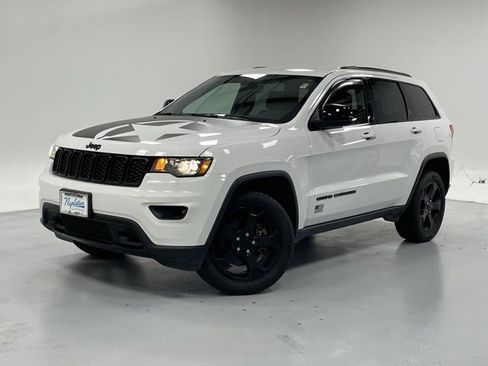 Used 2021 Jeep Grand Cherokee Freedom Edition image 1
