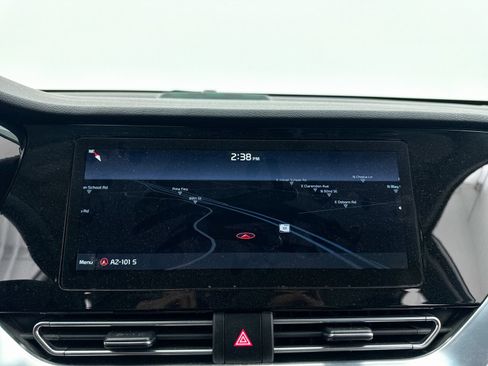 Used 2022 Kia Niro EX image 24