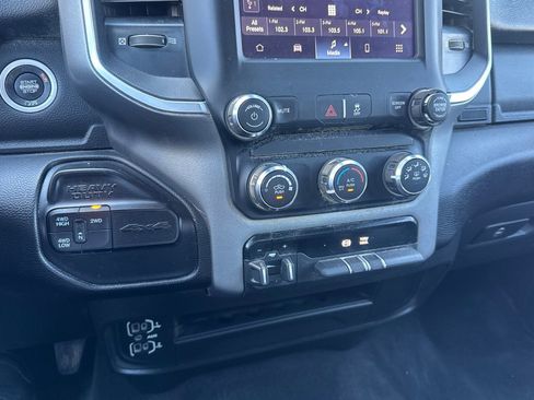 Used 2024 RAM 3500 Big Horn image 28