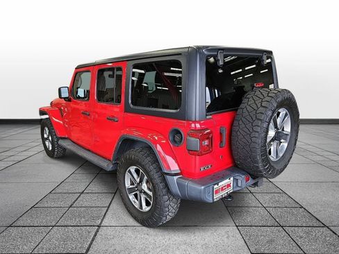 Used 2018 Jeep Wrangler Unlimited Sahara AWD/4WD image 7